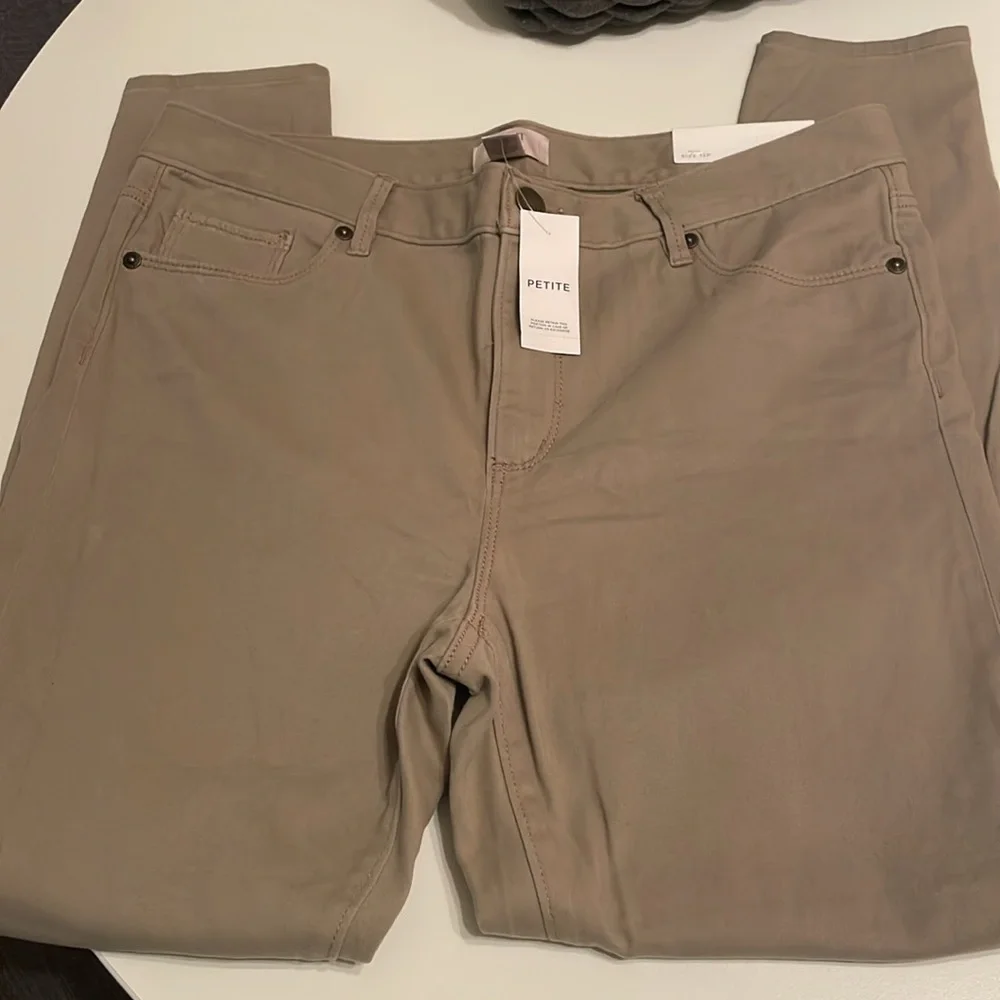 NWT Loft Outlet Women’s‎ Size 12P Slim Petite Legging Pant - Picture 8 of 8